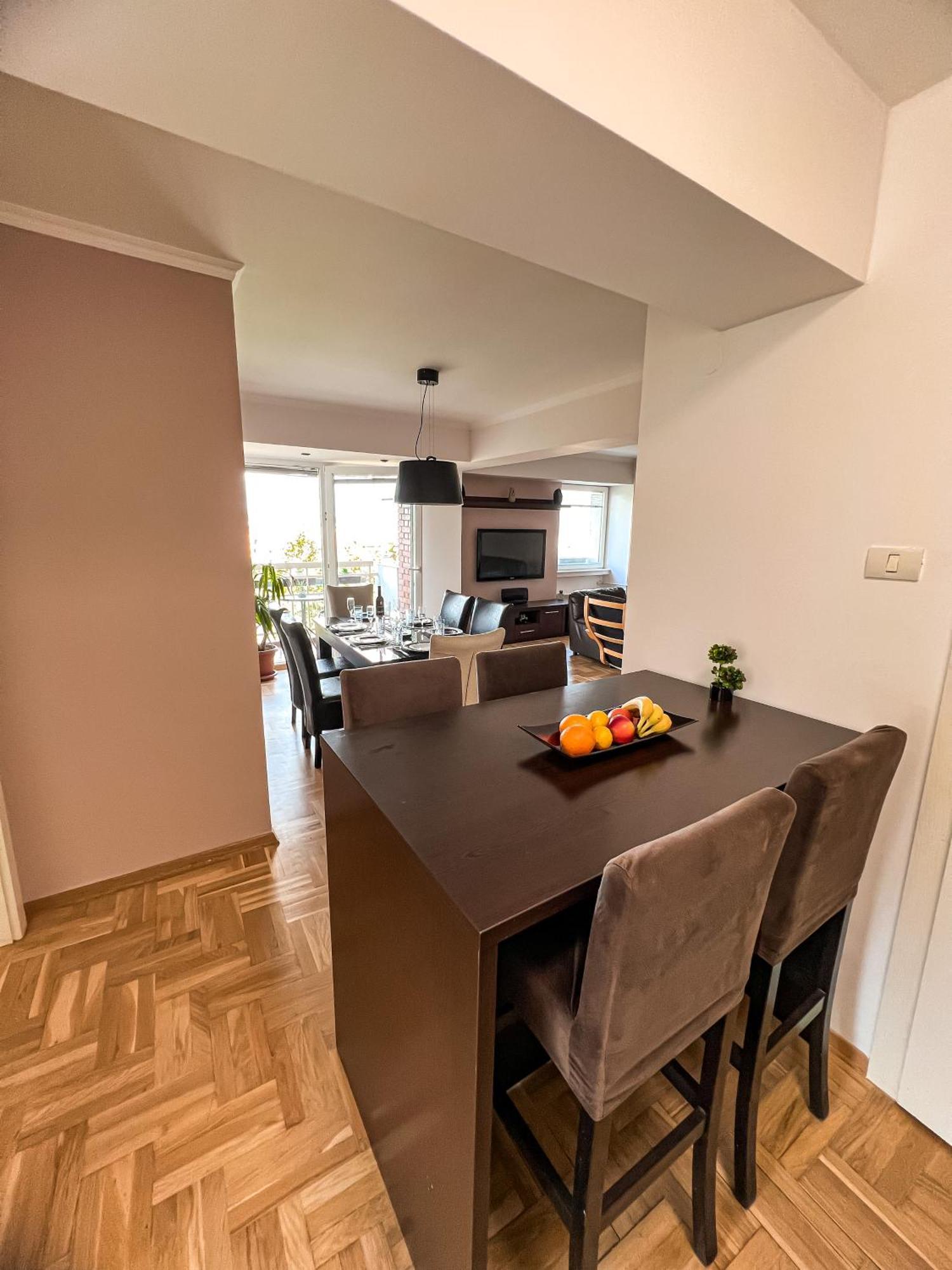 Centre Luxury Apartment スコピエ エクステリア 写真